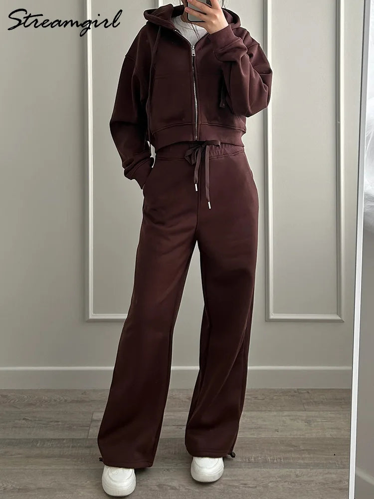 CONJUNTO SENA DE SUDADERA Y PANTALÓN