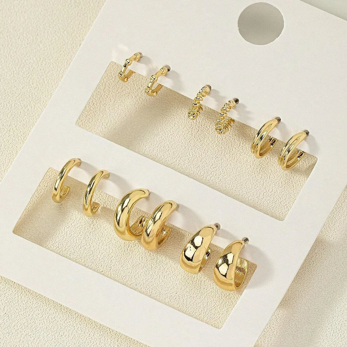 SET DE PENDIENTES DE ARO KAIA DORADOS