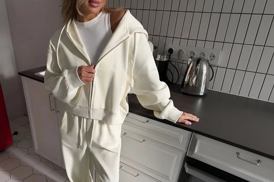 CONJUNTO RIVA DE CHAQUETA Y PANTALÓN en color Marrón — Noembre