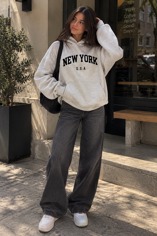 SUDADERA MIKA CON ESTAMPADO en color Gris — Noembre