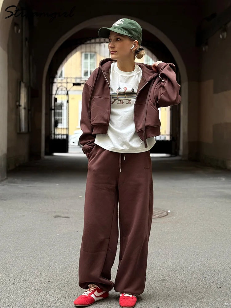 CONJUNTO SENA DE SUDADERA Y PANTALÓN