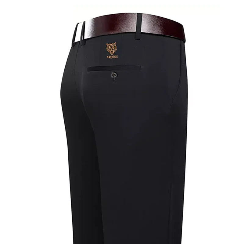 PANTALÓN DE VESTIR MILO en color Negro — Noembre